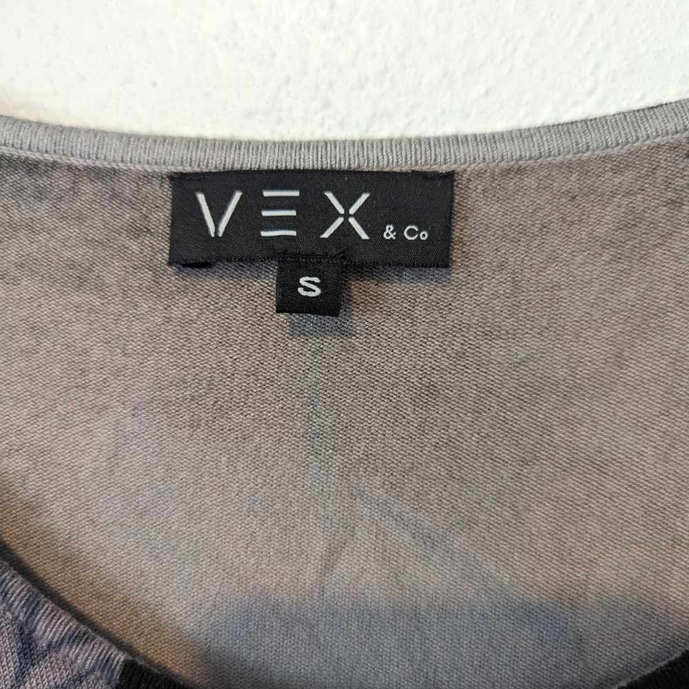 Vintage Vex & Co Y2K Embellished Floral Retro Long Sleeve Blouse Black Grey - Picture 4 of 5